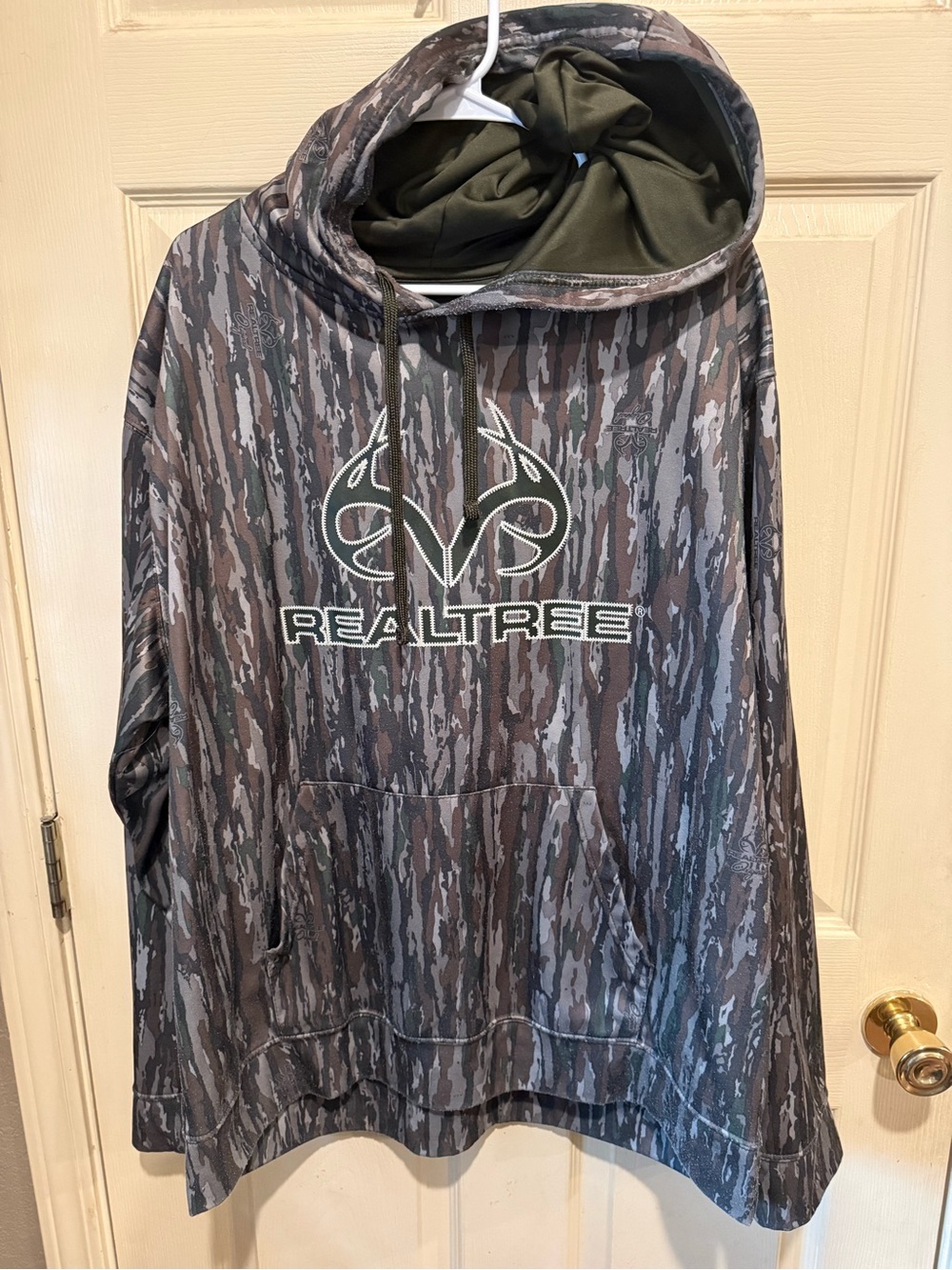 Men’s Realtree Camo Hoodie Pullover